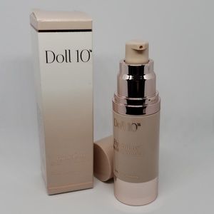 BNIB Doll 10 Hydralux foundation - Medium